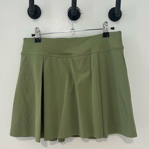 Nike, Athletic Skirt, Medium, Brand New with Tags, Never Worn, Great Condition